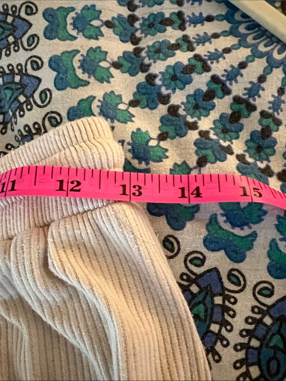 Women's Cream & Beige Wide-Leg Pull-On Pants - Picture 6 of 7